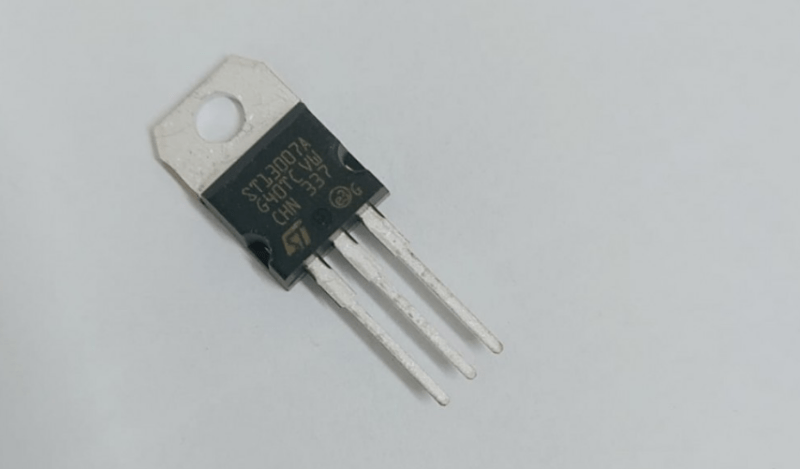 На какие аналоги заменить транзистор 13007